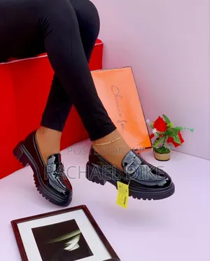 High Quality Ladies Shoe