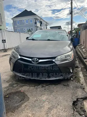 Toyota Camry 2015 Gray