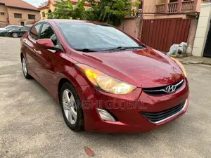 Hyundai Elantra 2013 Red