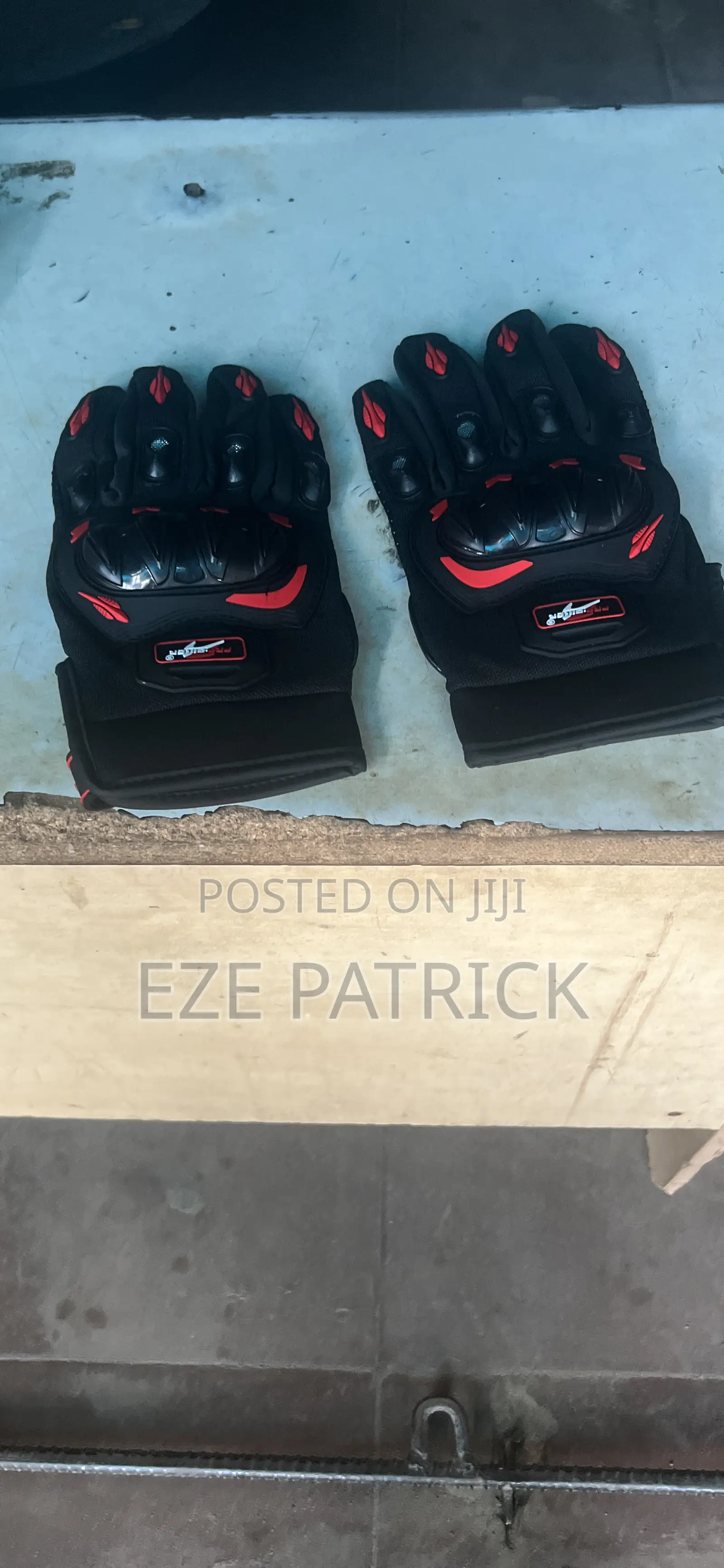 Hand Glove