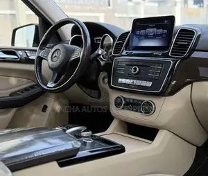 Mercedes-Benz GLE-Class 2018 Blue