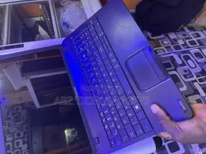 Photo - Laptop Toshiba Satellite C850 8GB Intel Core I3 HDD+SSD 500GB