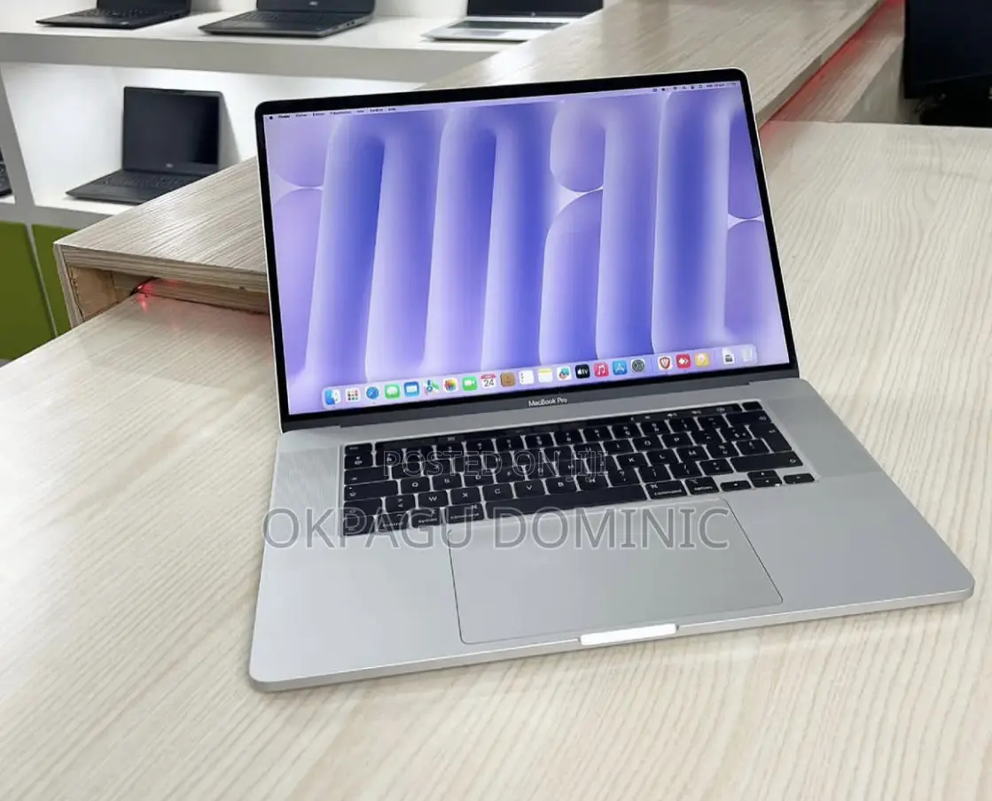Laptop Apple MacBook 2018 8GB Intel Core I7 SSD 256GB