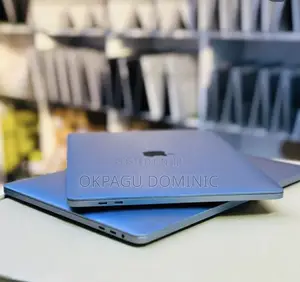 Laptop Apple MacBook Pro 2017 8GB Intel Core I7 SSD 512GB