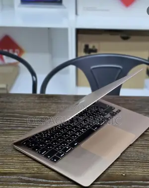 Laptop Apple MacBook Air 2018 8GB Intel Core I5 SSD 128GB