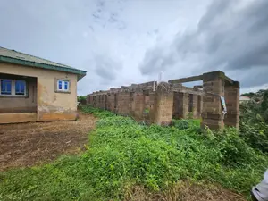 4bdrm Bungalow in Olokofefe Vitory Est for sale