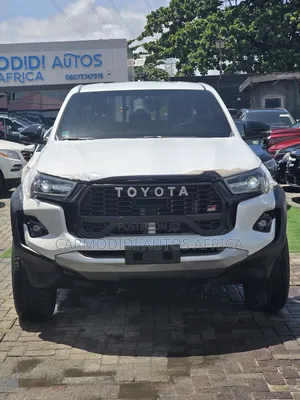 New Toyota Hilux 2024 White