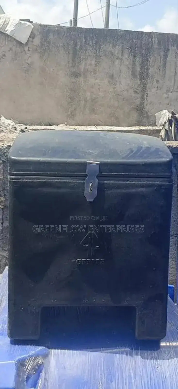 Courier Delivery Box