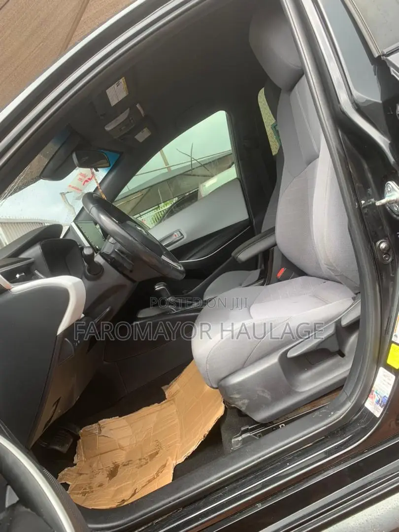 Toyota Corolla LE 2020 Black