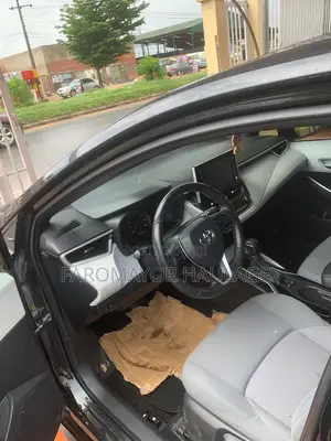 Toyota Corolla LE 2020 Black