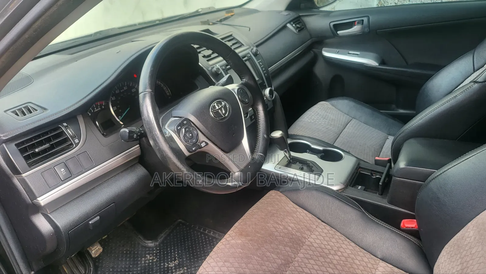 Toyota Camry LE 4dr Sedan (2.5L 4cyl 6A) 2014 Matt Black