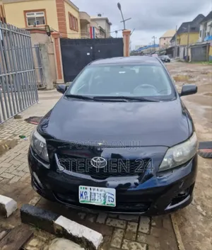 Toyota Corolla LE 4dr Sedan (1.8L 4 cyl 4A) 2009 Black