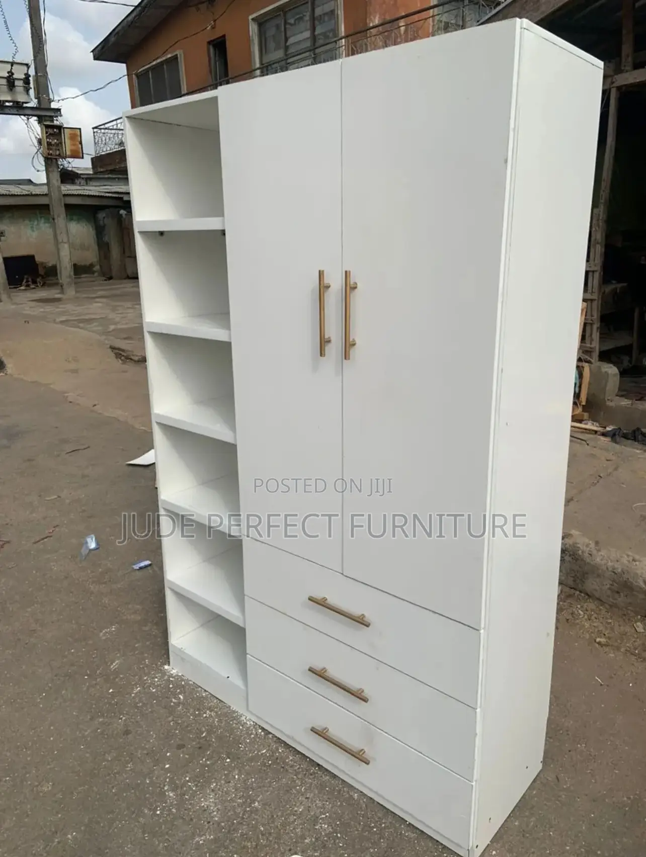High Specious Family Size Wardrobe