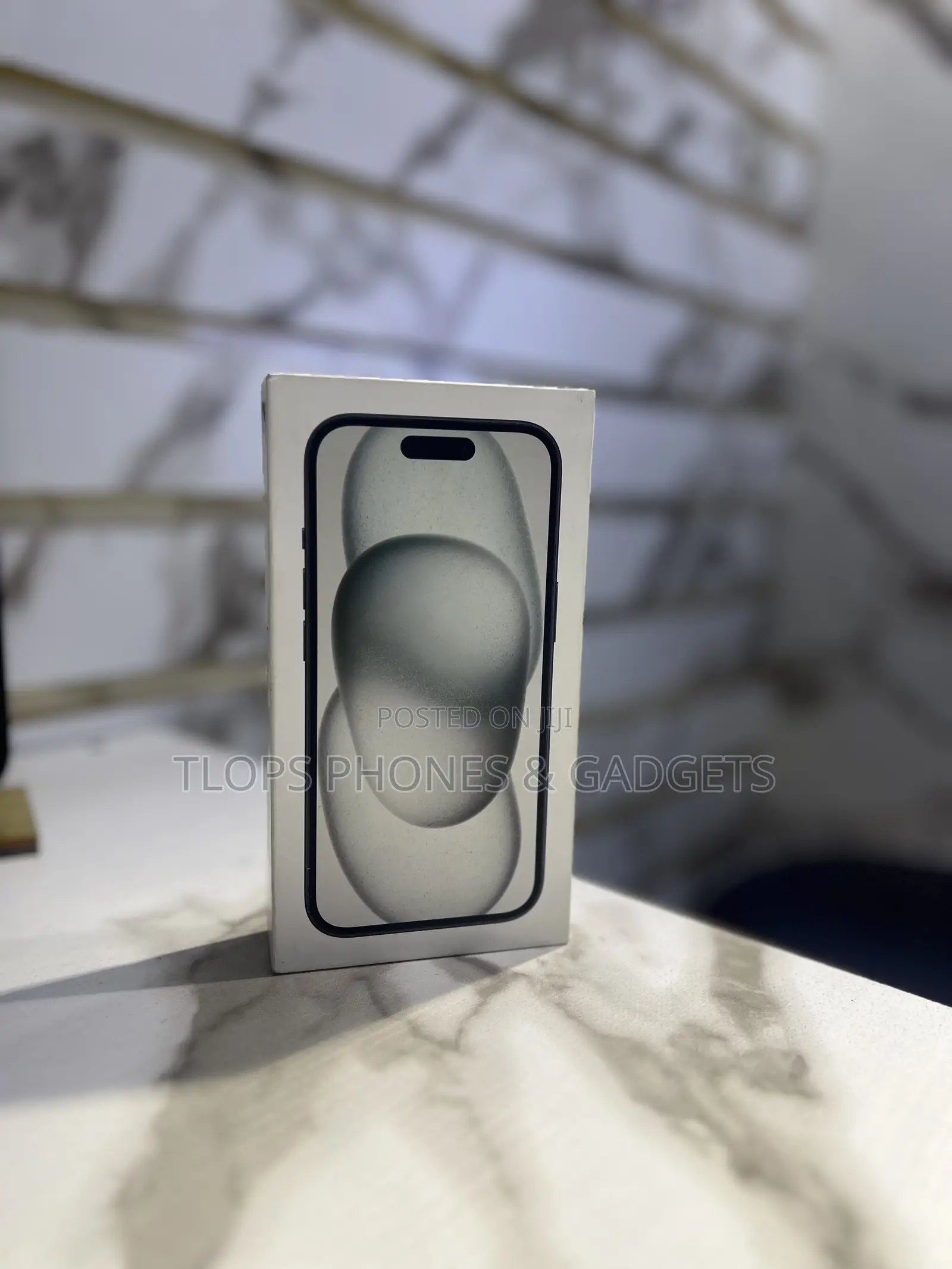 New Apple iPhone 15 128 GB White