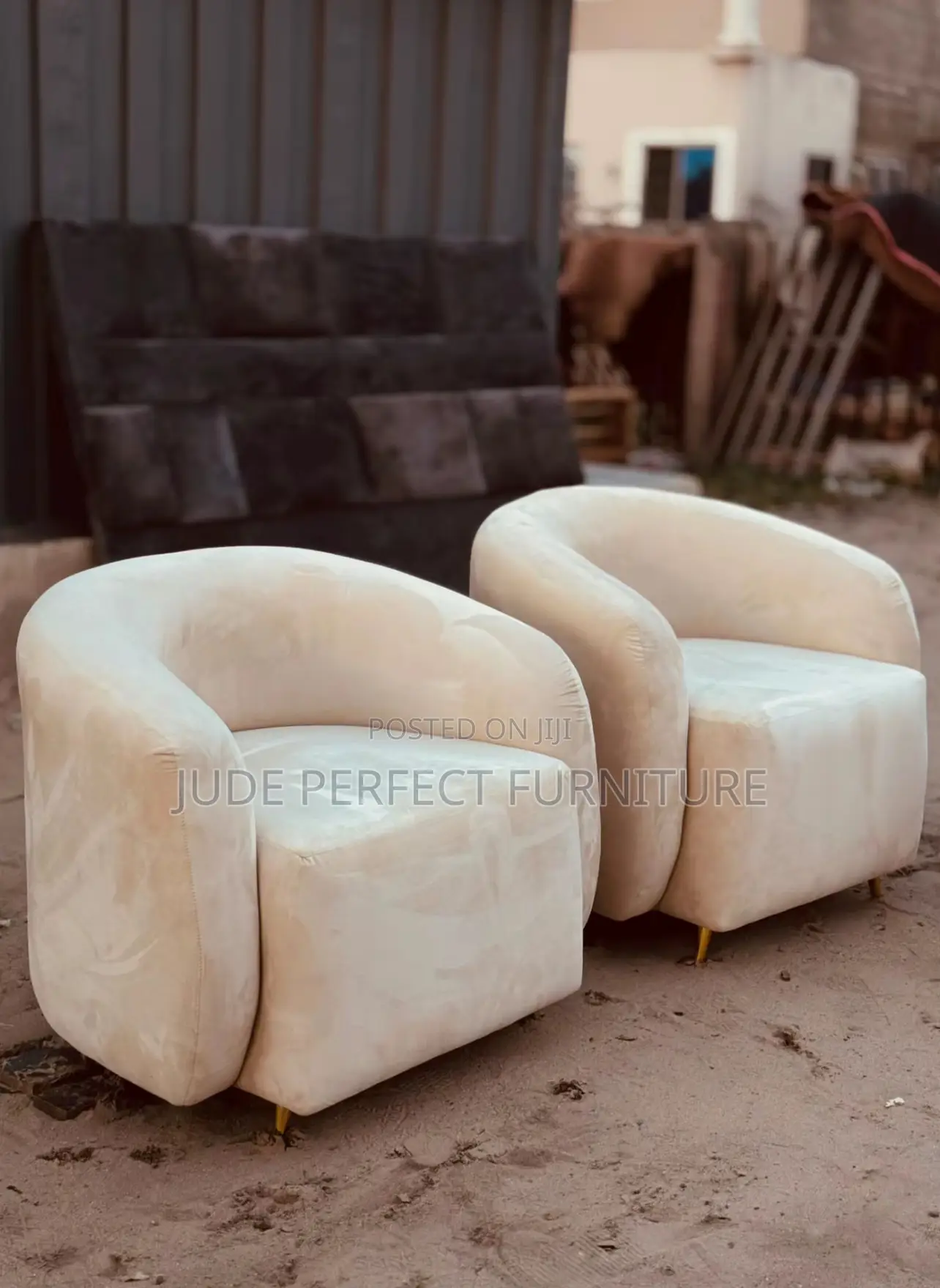 High Standard Quality 2 Single Seater Sofas