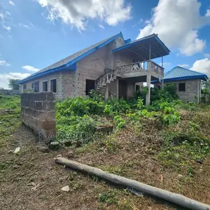 4bdrm Bungalow In Ido For Sale