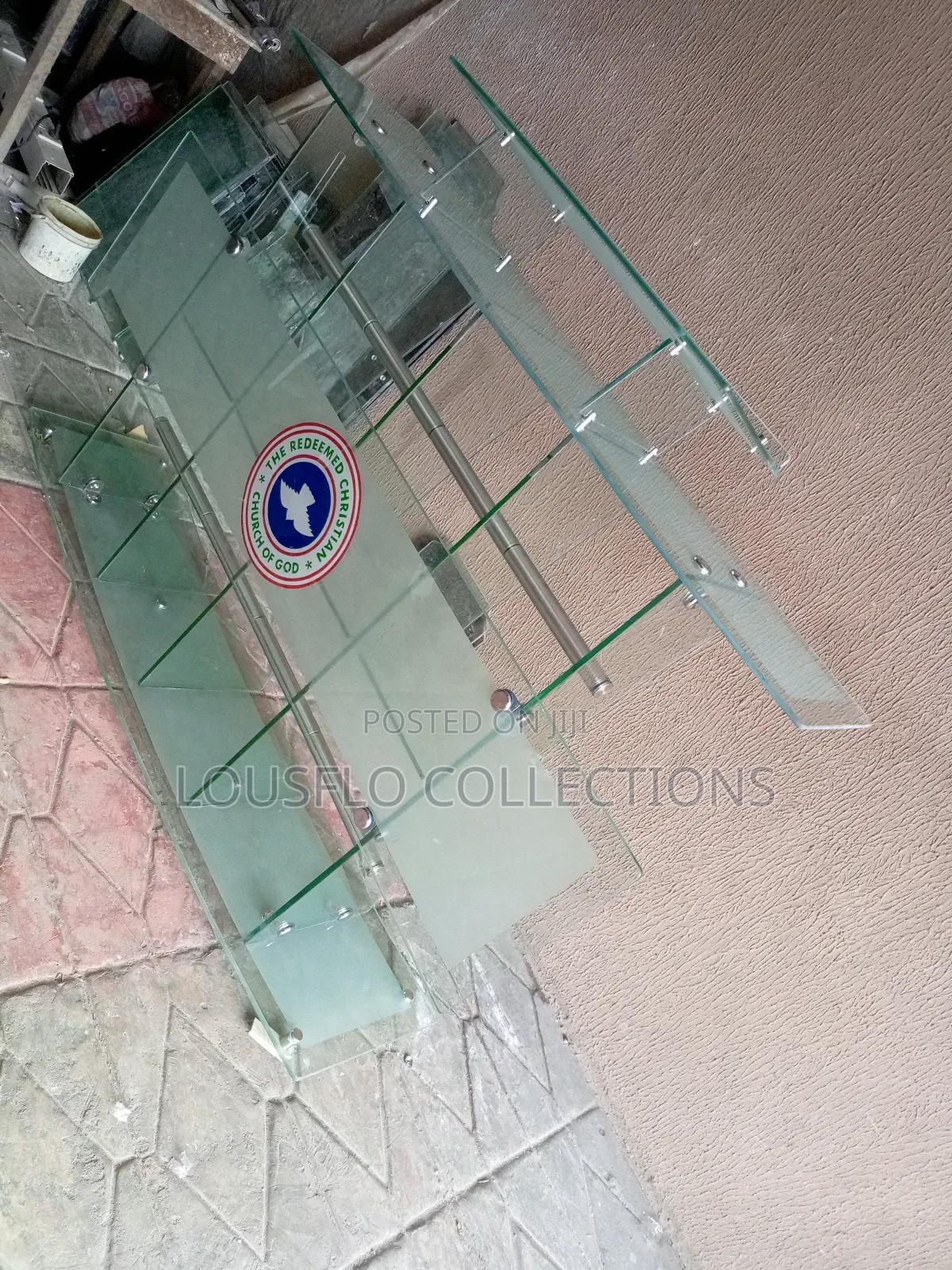 Biggest Quality Glass Pulpit