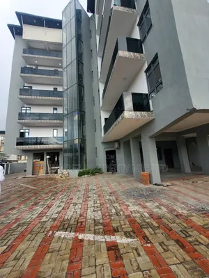 3bdrm Apartment in Lekki Phase1 for rent