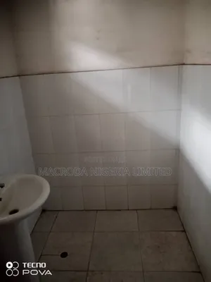3bdrm Block of Flats in Ikeja for rent