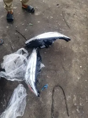 Headlamp or Headlight Toyota Sienna 2011 2012 2013 Depo