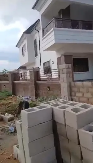 4bdrm Duplex in Graceland Estate, Owerri for sale