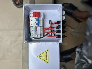 4 Strings Pv Combiner Box for Solar System