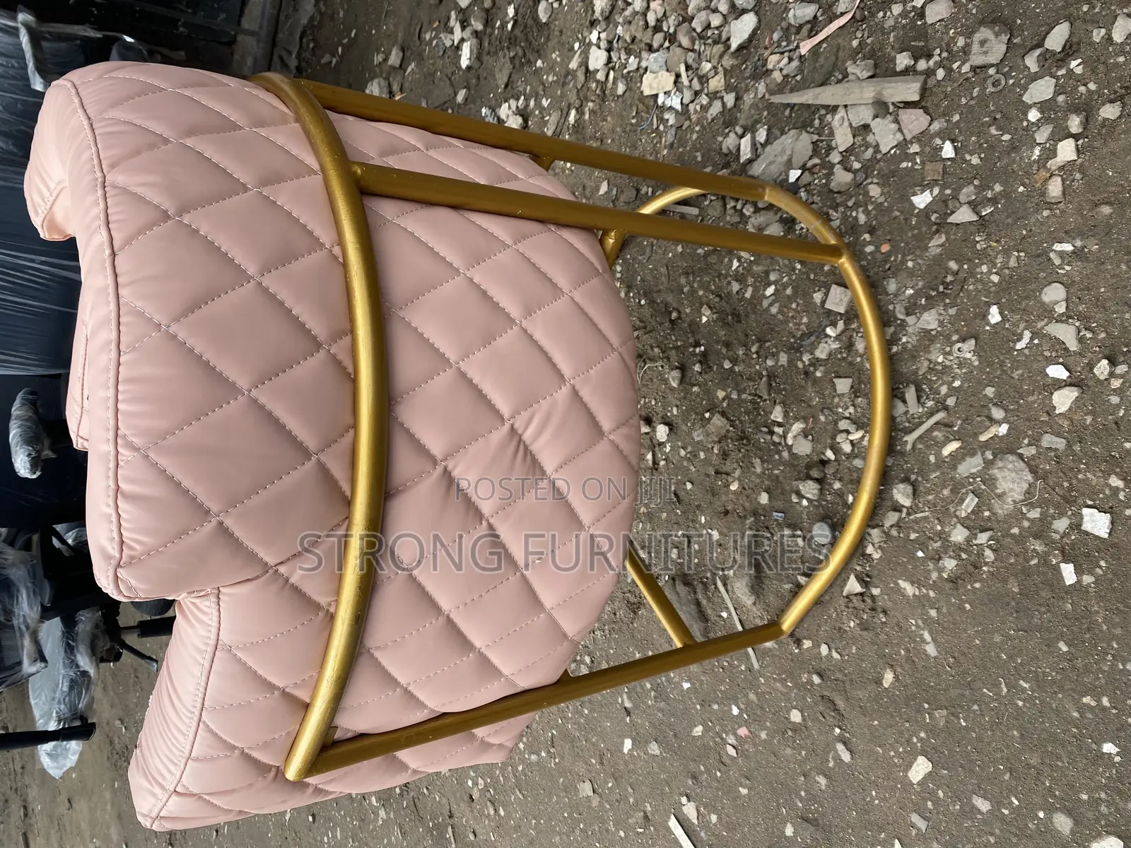Studio/ Saloon Chair