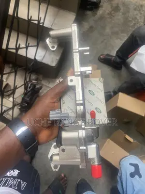 Range Rover Back Tharmostart Pipe Iron