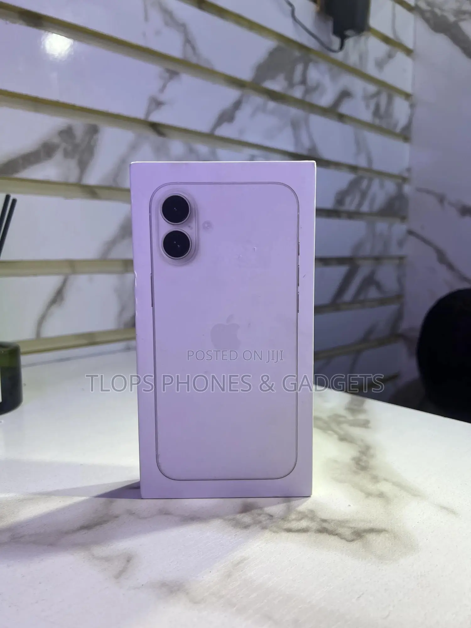 New Apple iPhone 16 Plus 128 GB Silver