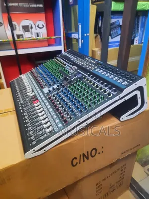 QSC 16channel Mixer