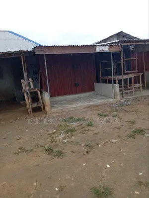 Photo - Space and Container for Sale