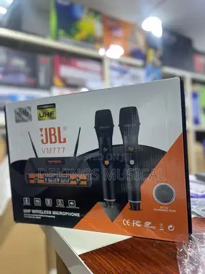 JBL Vm-777 Uhf Rechargeable Wireless Microphone