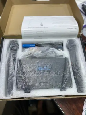 JBL Vm-777 Uhf Rechargeable Wireless Microphone