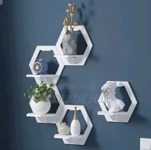 Pouching Wall Mounted