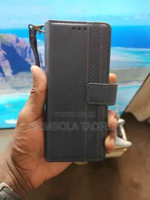 Photo - Samsung Galaxy Fold 4 Leather Case