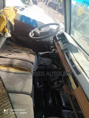 Mitsubishi L300 1998 White