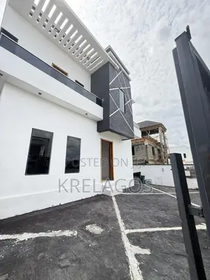 5bdrm Duplex in Sangotedo for sale