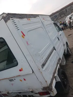 Daihatsu Hijet 2007 White