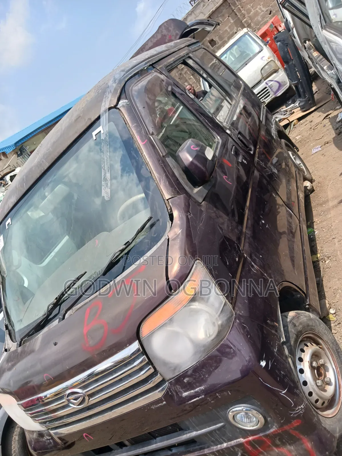 Daihatsu Hijet 2012 Red