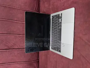 Laptop Apple MacBook Pro 2020 16GB Intel Core I5 SSD 512GB