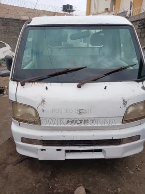 Daihatsu Hijet 2006 White