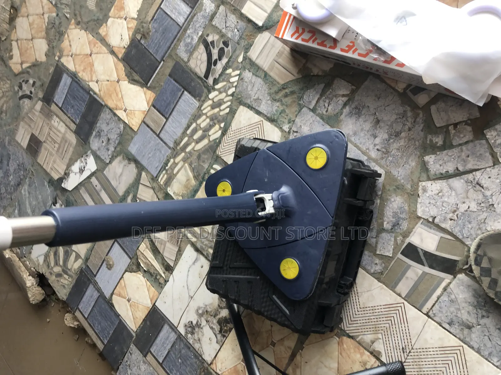 Triangle Mop