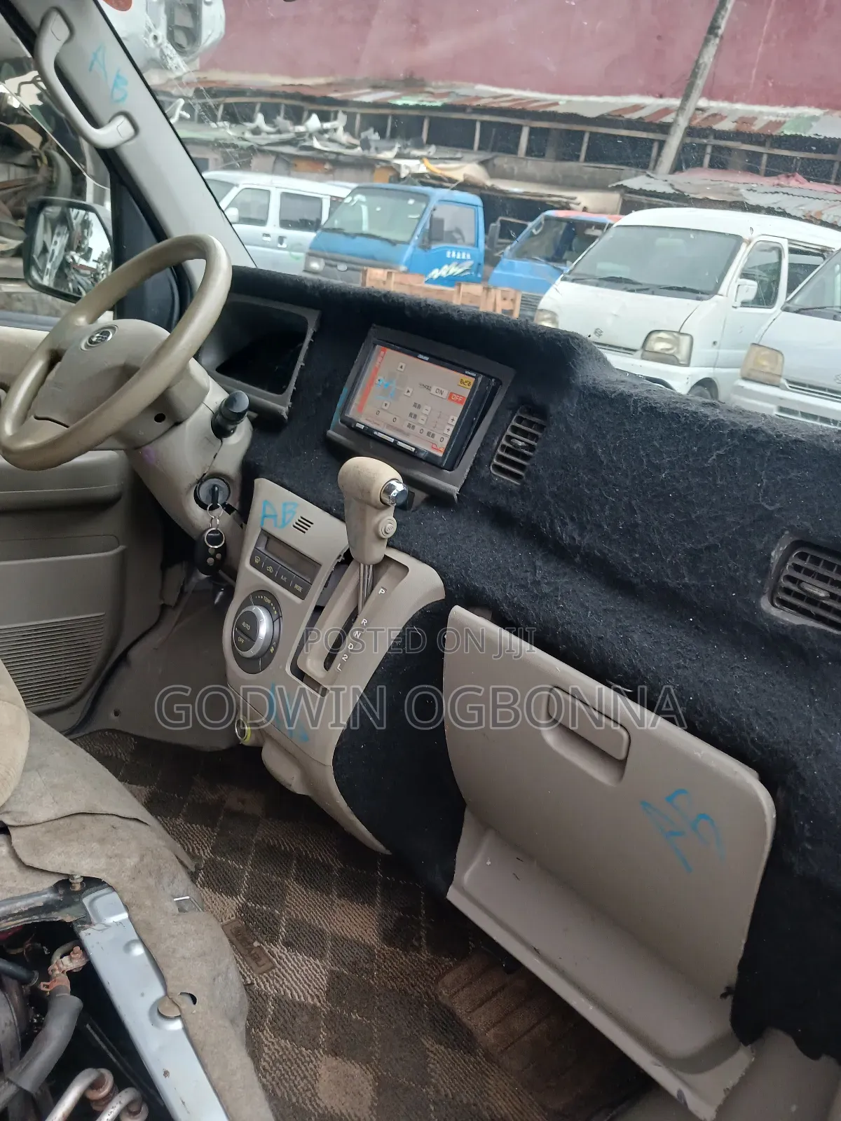 Daihatsu Hijet 2014 Silver