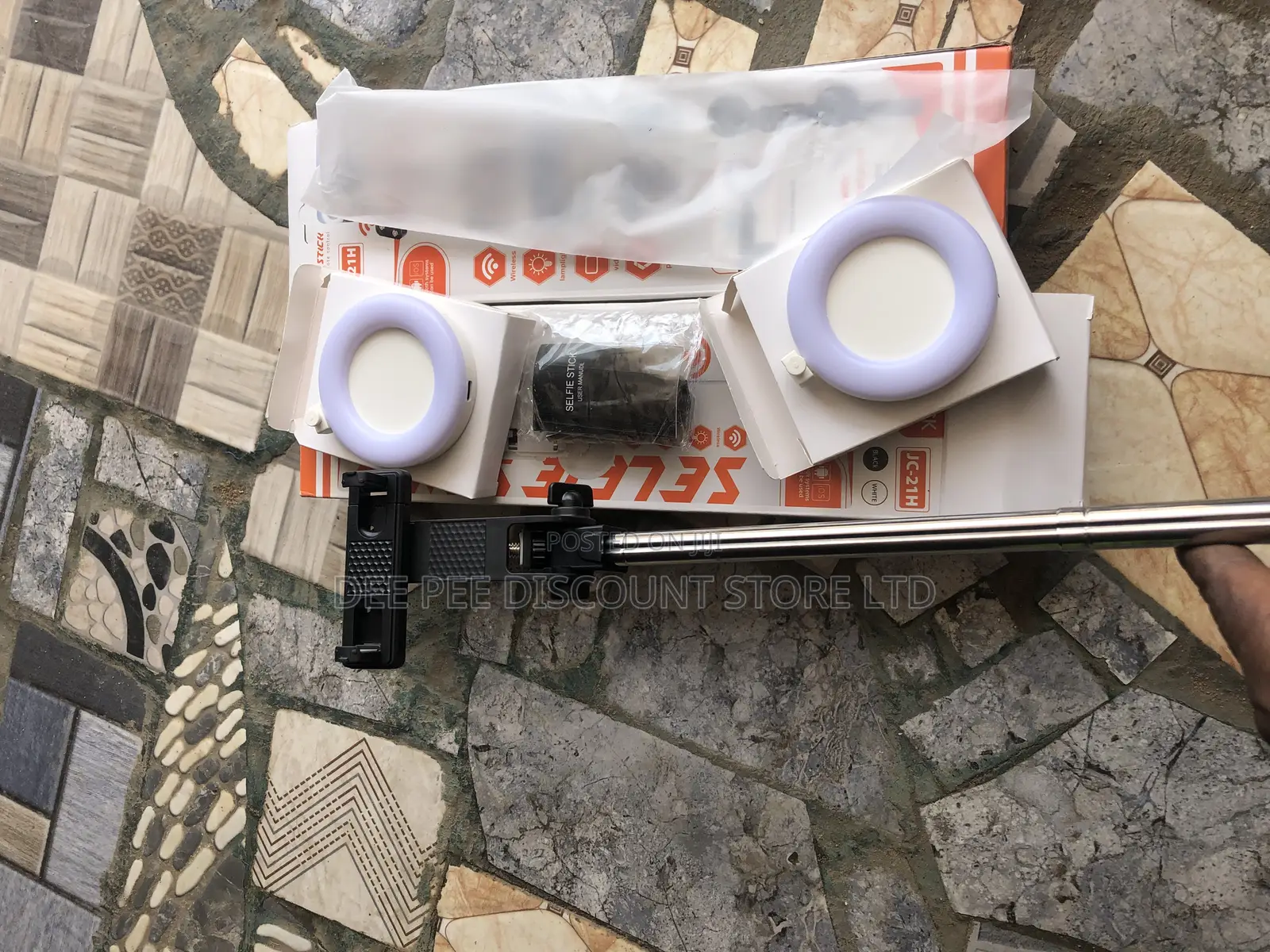 Wirele Bluetooth Selfie Stick With Dual Led Ring Light I