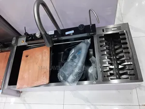 Modern Kitchen Sink With Plate Rack