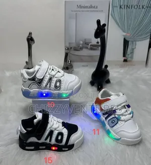 Photo - High Quality Children's Led Light Sneakers