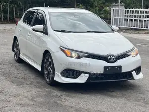 Toyota Corolla Hatchback 2019 Off white