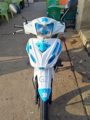 Photo - TVS Neo NX 2023 White