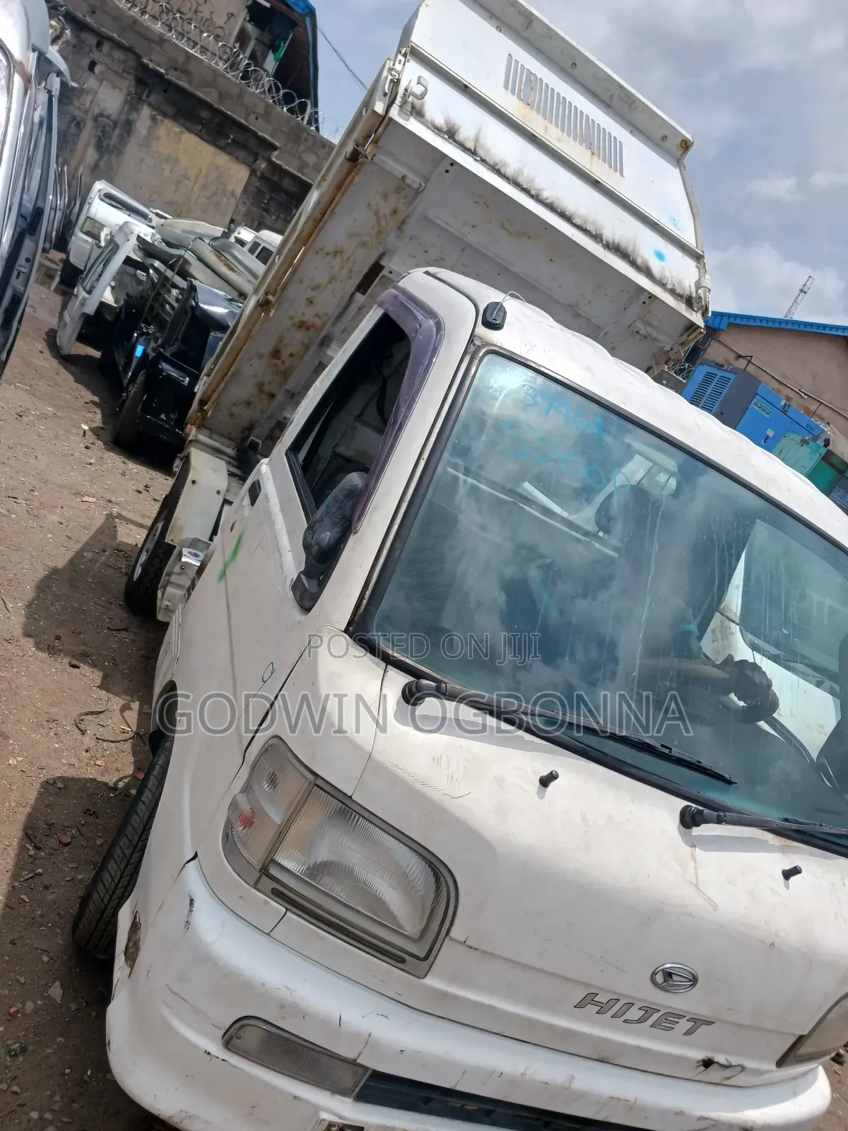Daihatsu Hijet 2006 White