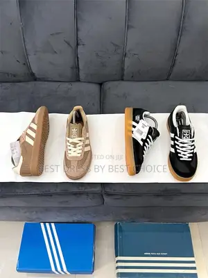 Adidas SNKS Available in Size 40-45
